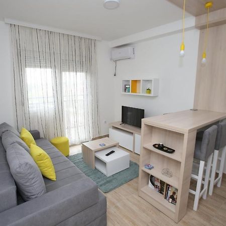 Fast Sleep & Go 3 Apartment Paracin Luaran gambar