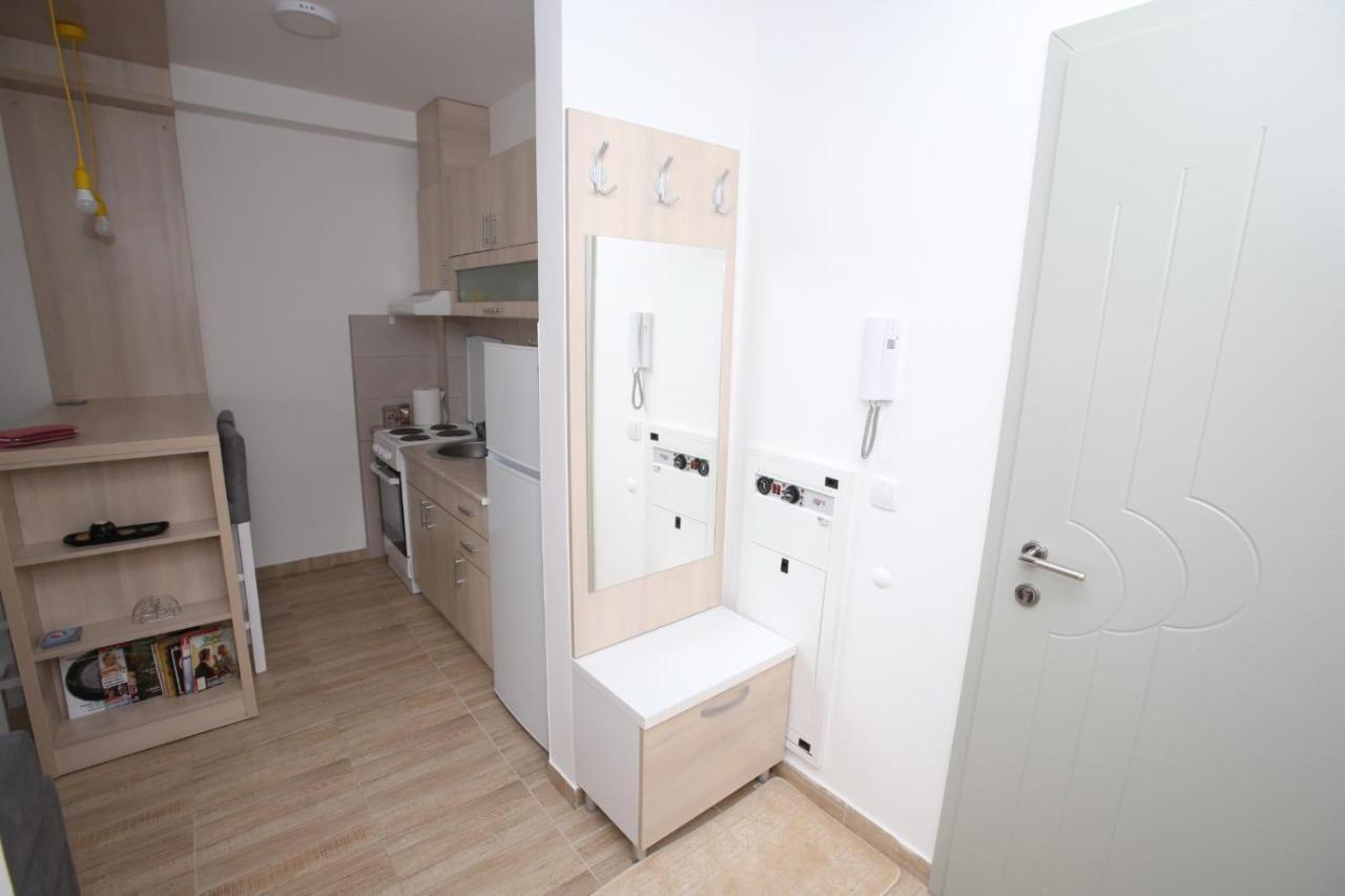 Fast Sleep & Go 3 Apartment Paracin Luaran gambar
