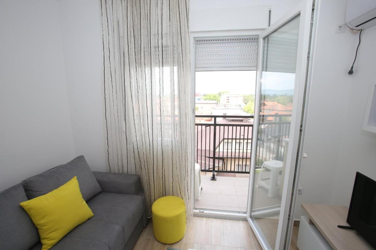 Fast Sleep & Go 3 Apartment Paracin Luaran gambar