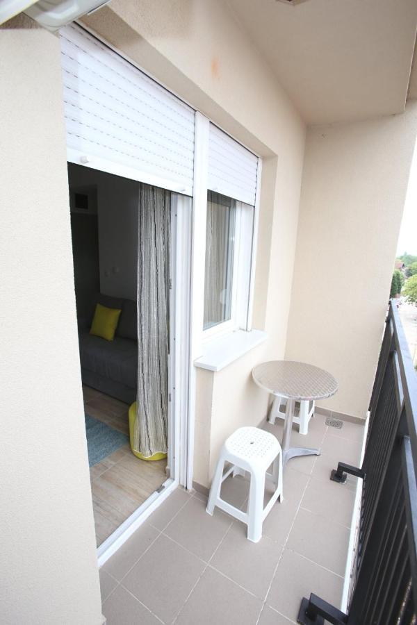 Fast Sleep & Go 3 Apartment Paracin Luaran gambar