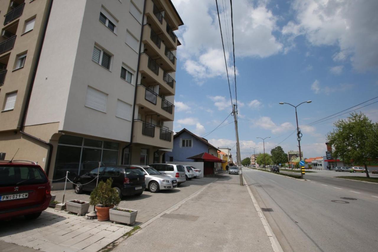 Fast Sleep & Go 3 Apartment Paracin Luaran gambar